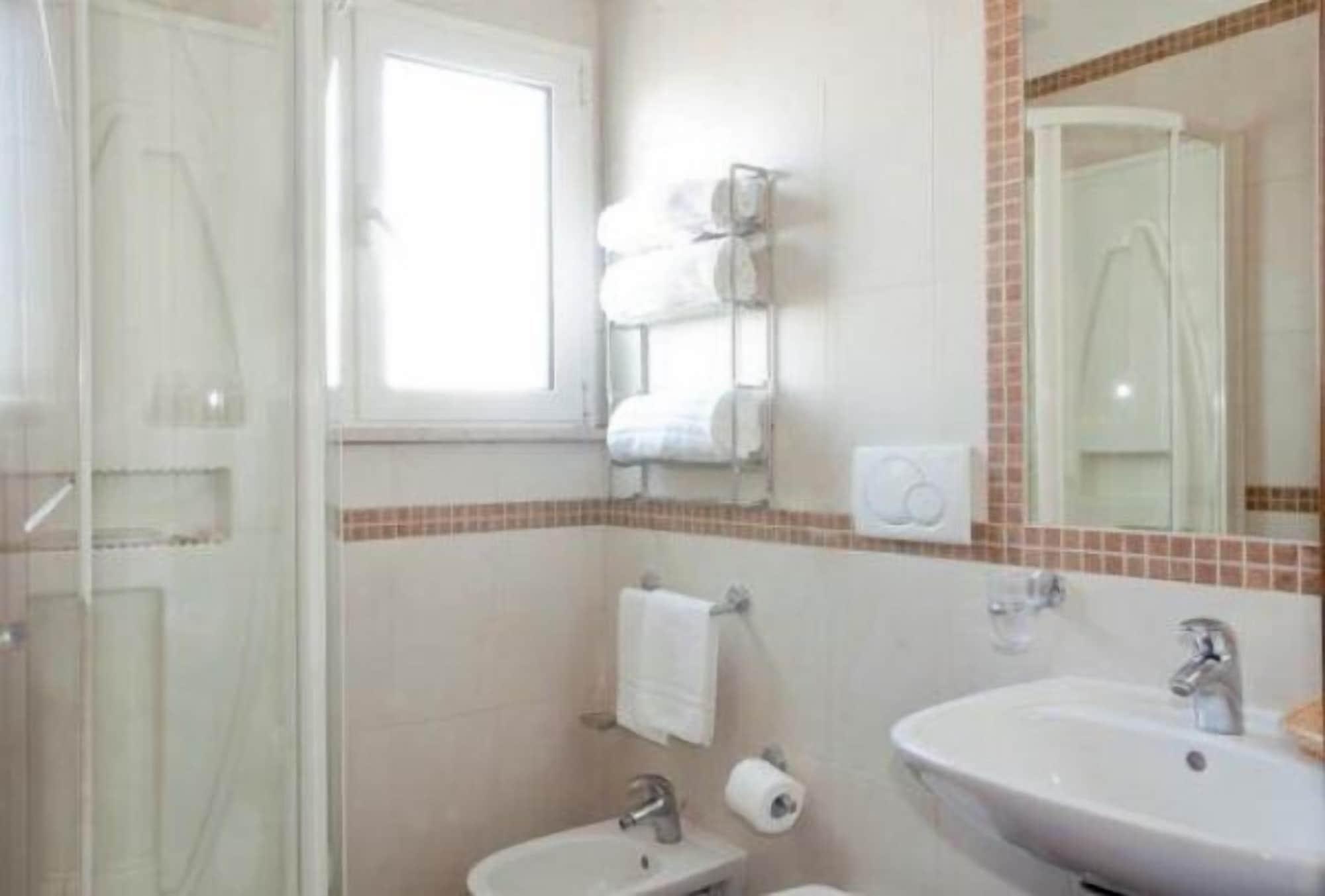 Residence Mareo Riccione Eksteriør bilde