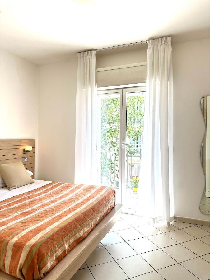 Residence Mareo Riccione Eksteriør bilde